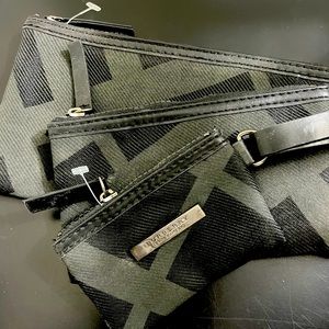 Brand new Burberry Fragrances 3 zippered pouch set